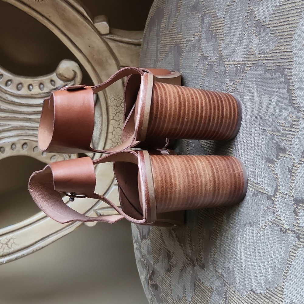 Madewell sandals - Picture 9 of 13